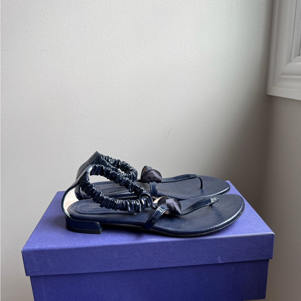 STUART WEITZMAN Stylish Black Sandals